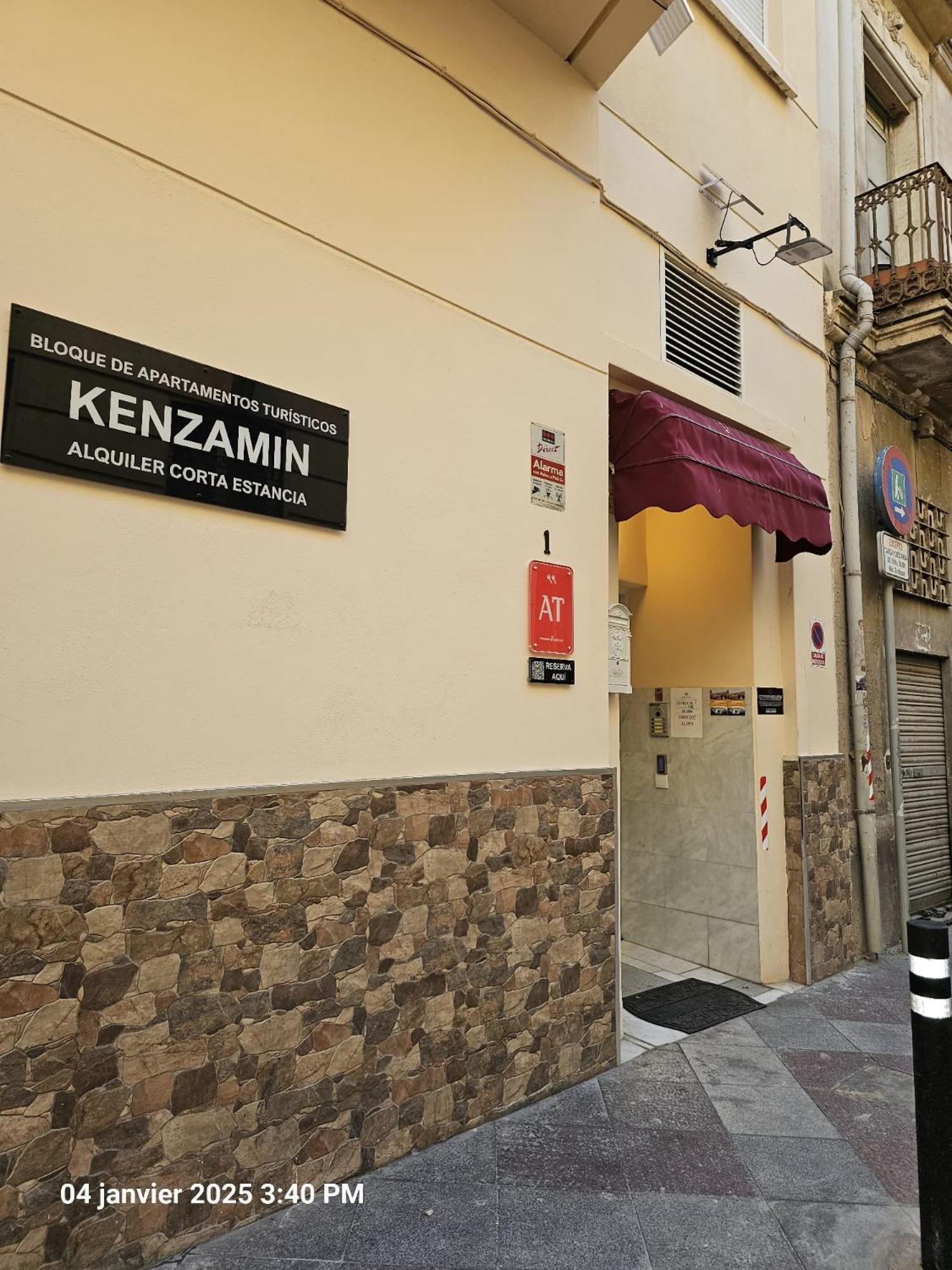 Apartamentos Turisticos Kenzamin Alicante Esterno foto