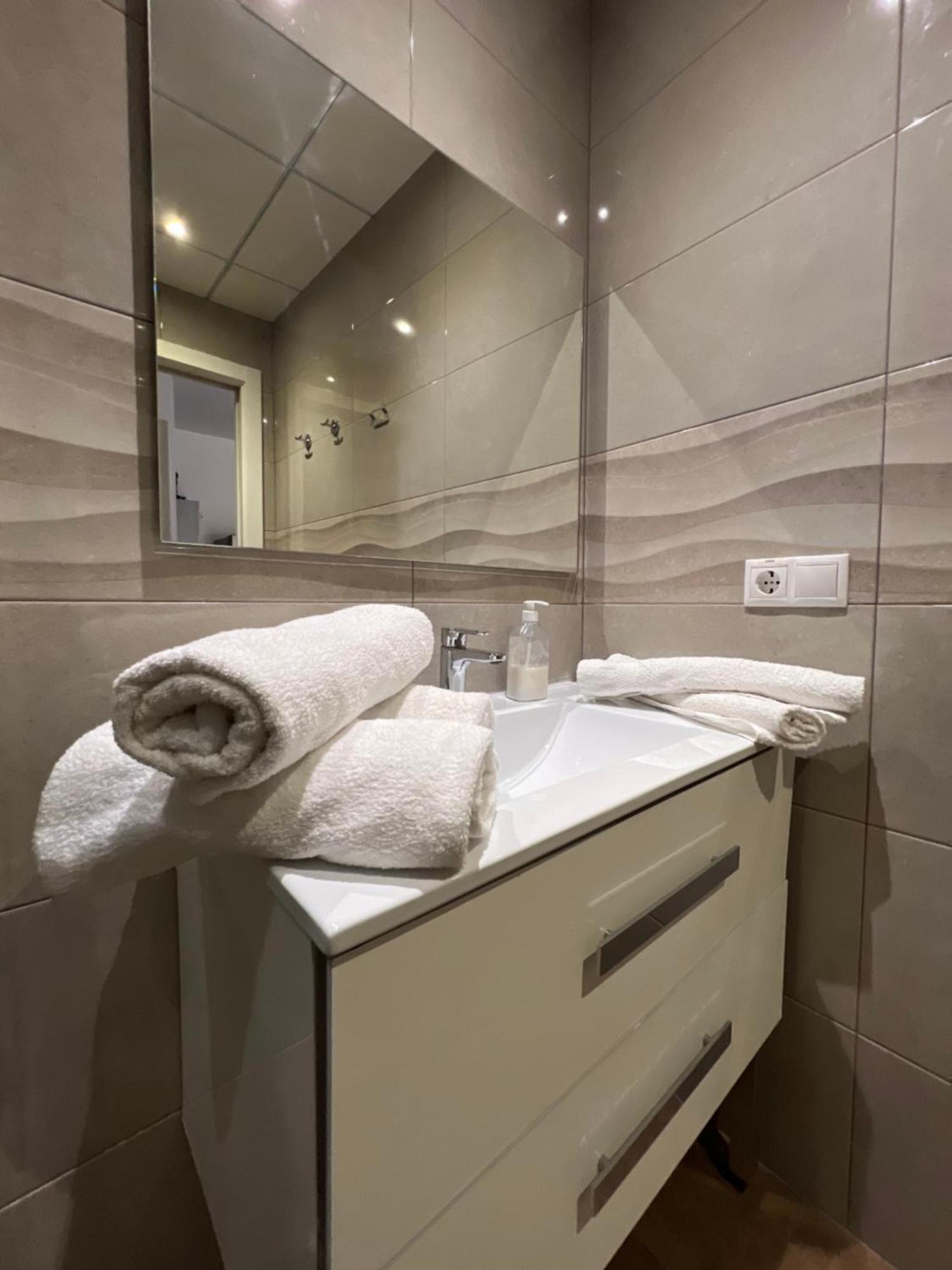 Apartamentos Turisticos Kenzamin Alicante Esterno foto